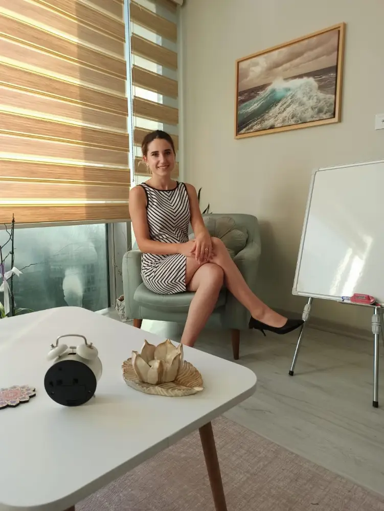 Uzman Klinik Psikolog Yaren İlayda Korman — Psikologlar, Büyükçekmece · fotoğraf 2