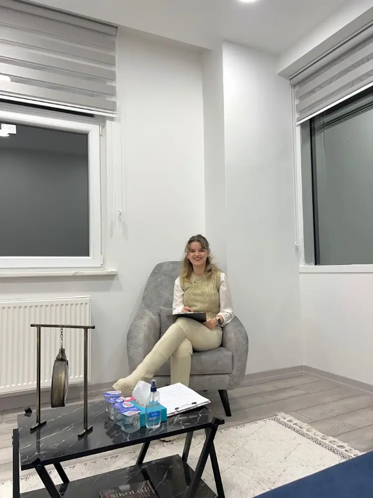 Psk. Dan. Senem Dadan, Psikolojik Danışma ve Rehberlik — Psikologlar, Çatalca · fotoğraf 2