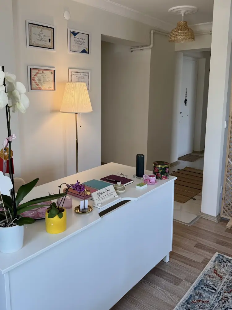 Klinik Psikolog Yeşim Işık — Psikologlar, Çatalca · fotoğraf 3