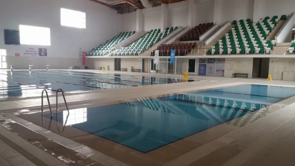 Iğdır Yarı Olimpik Kapalı Yüzme Havuzu — Yüzme Havuzları, Merkez · fotoğraf 3