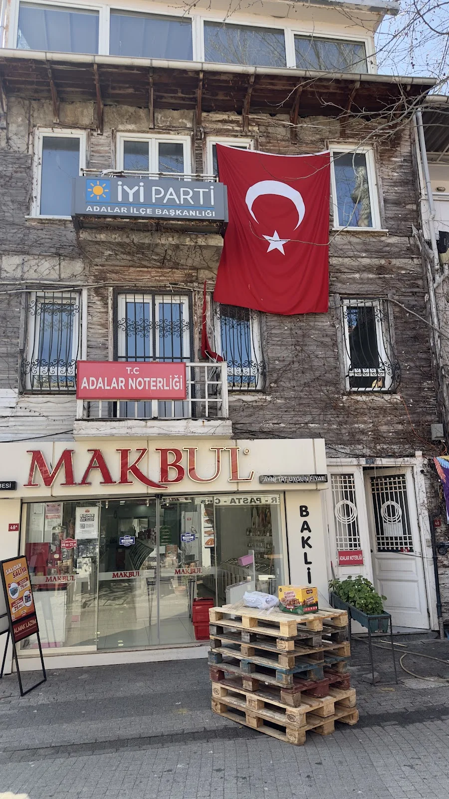 Adalar Noterliği — Noterler, Adalar · fotoğraf 1