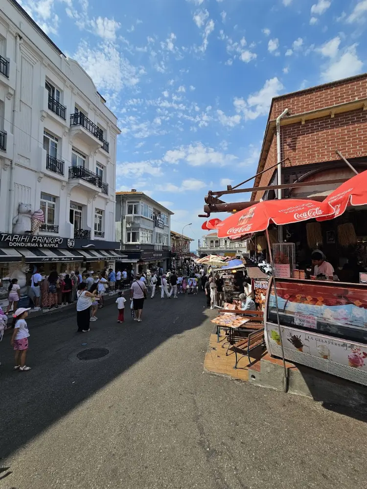 Adalar Noterliği — Noterler, Adalar · fotoğraf 4