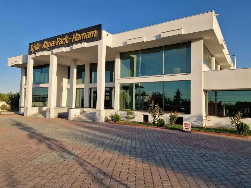Iğdır Aquapark Hamam — Yüzme Havuzları, Merkez · fotoğraf 4