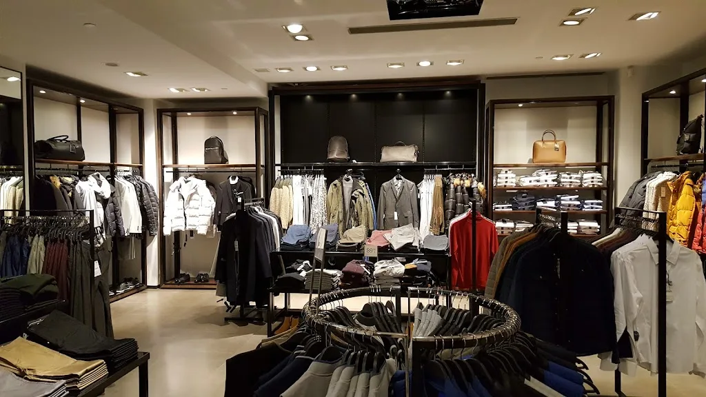 TC. Beyoğlu 49. Noterliği — Noterler, Sarıyer · fotoğraf 1