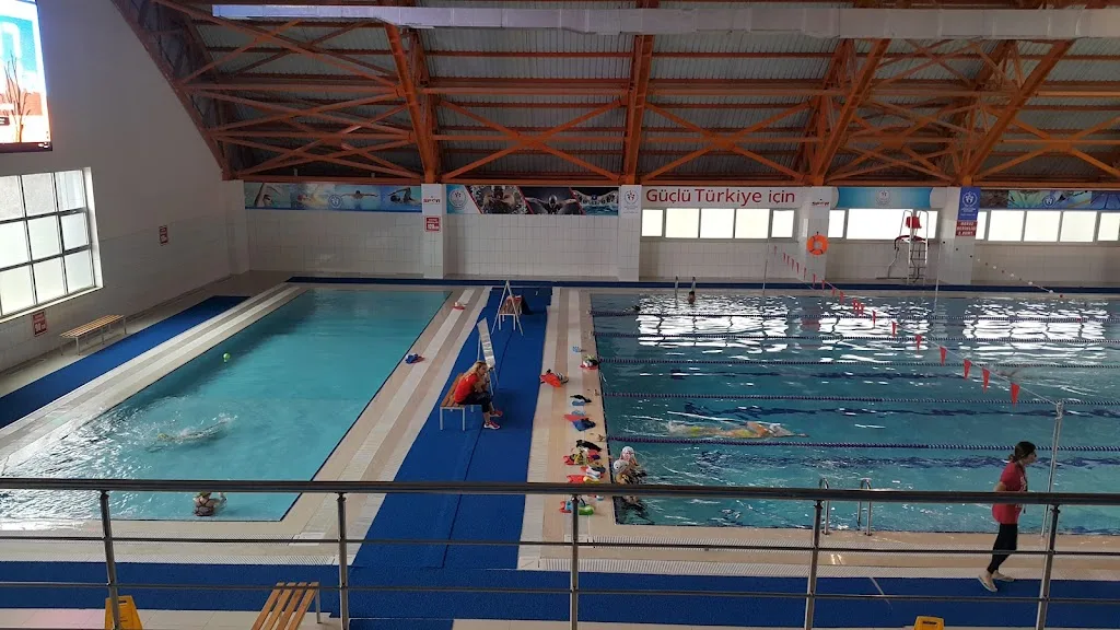 GSB Bartın Kapalı Yüzme Havuzu — Yüzme Havuzları, Merkez · fotoğraf 1