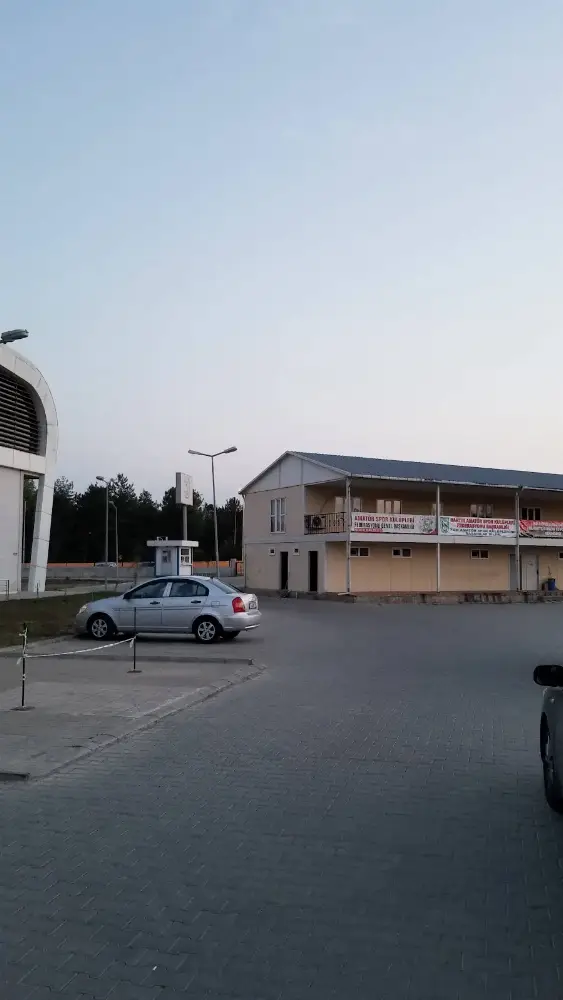 GSB Bartın Kapalı Yüzme Havuzu — Yüzme Havuzları, Merkez · fotoğraf 3