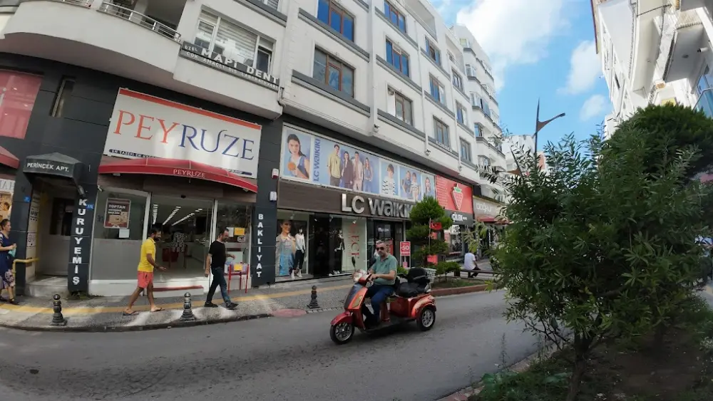 Üsküdar 6. Noterliği — Noterler, Ümraniye · fotoğraf 4