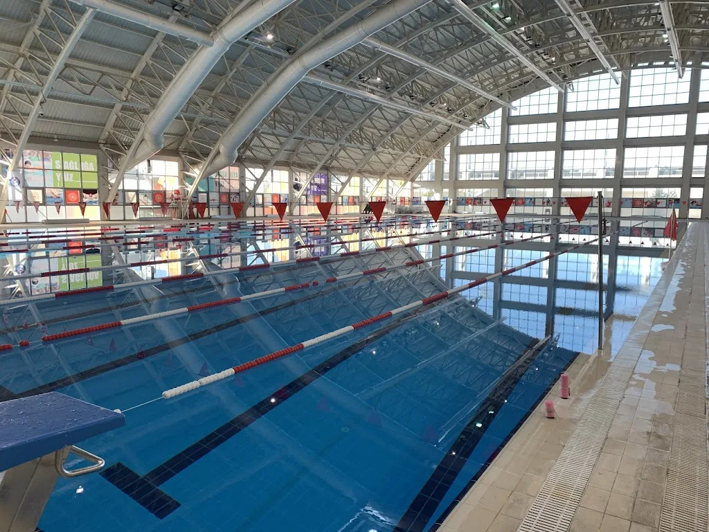 Batman Olimpik Kapalı Yüzme Havuzu(Gençlik ve Spor İl Müdürlüğü Tesisi)