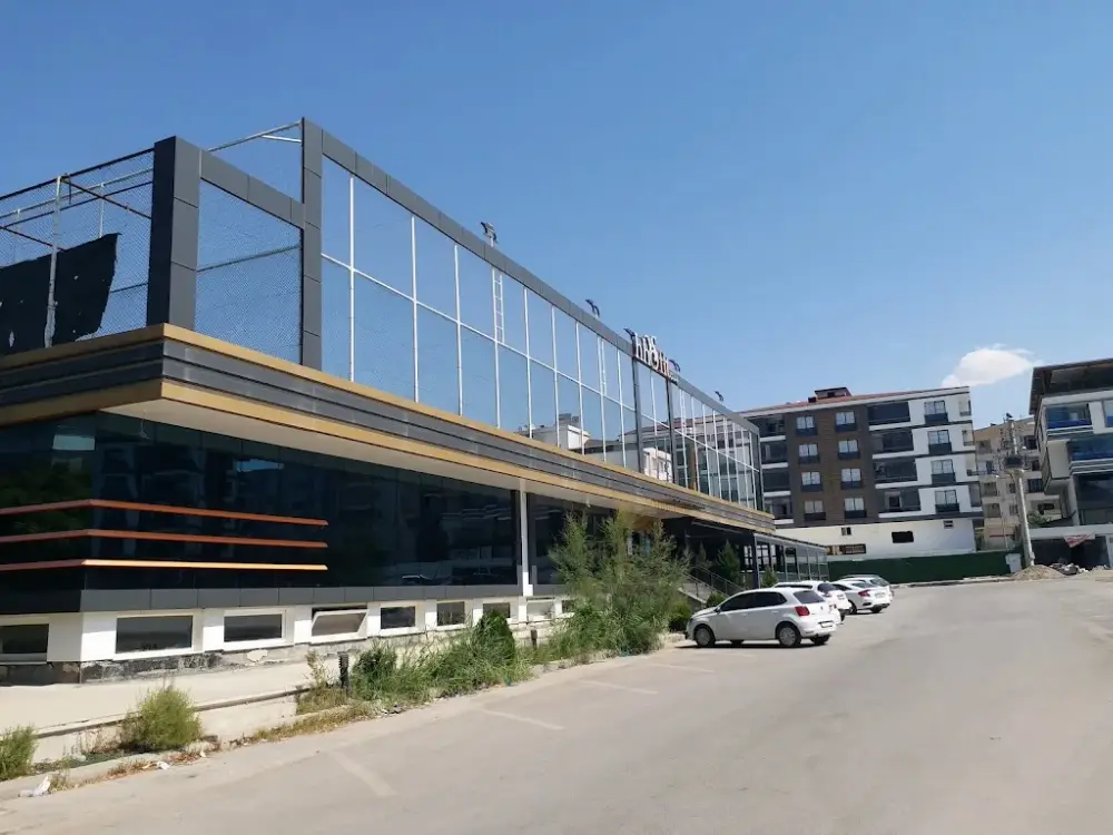 Hhis Fit Club — Yüzme Havuzları, Merkez · fotoğraf 3