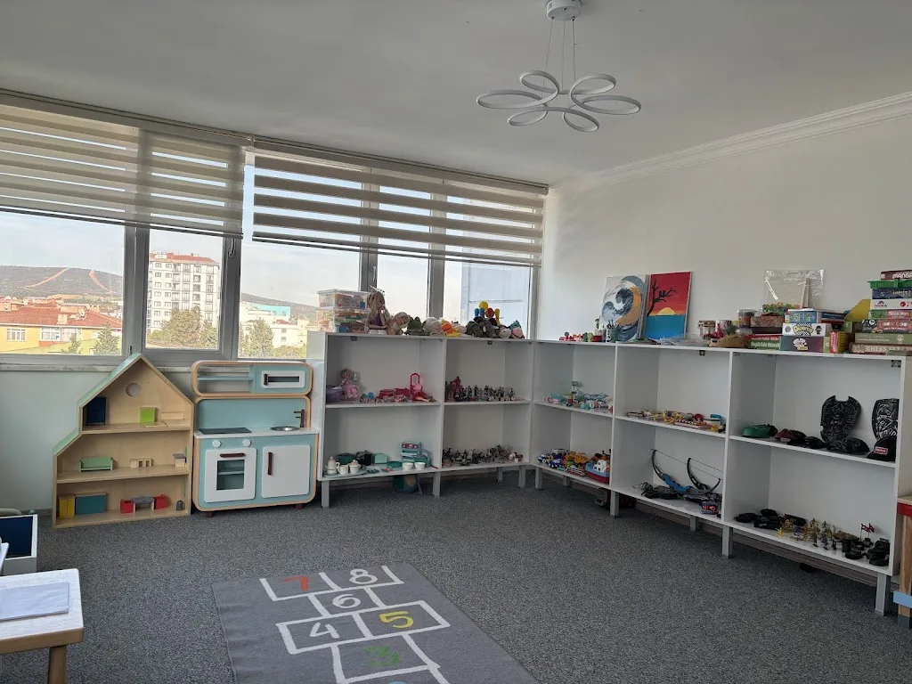 YUNA Danışmanlık ve Gelişim Merkezi — Psikologlar, Tuzla · fotoğraf 1