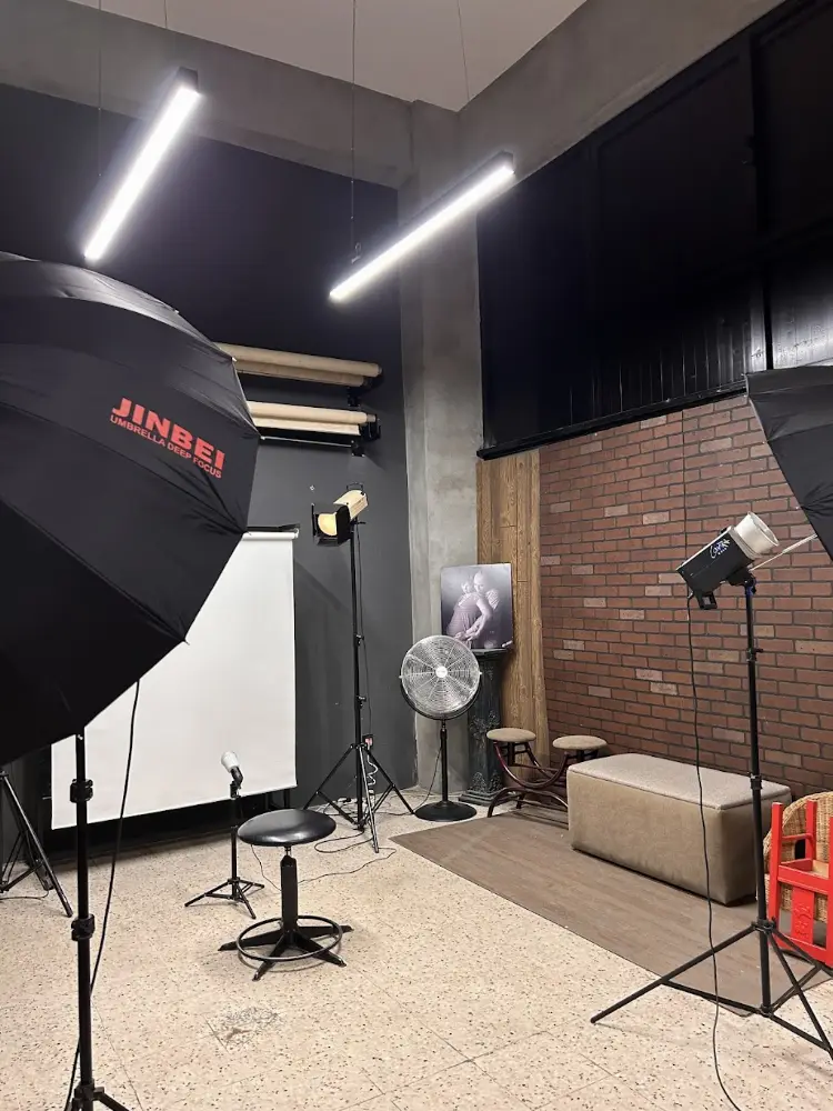 Stüdyo Çınar — Fotoğraf Stüdyoları, Kadıköy · fotoğraf 4