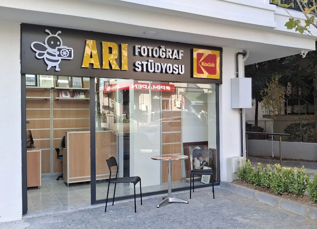 Arı Fotoğraf Stüdyosu — Fotoğraf Stüdyoları, Kadıköy · fotoğraf 1