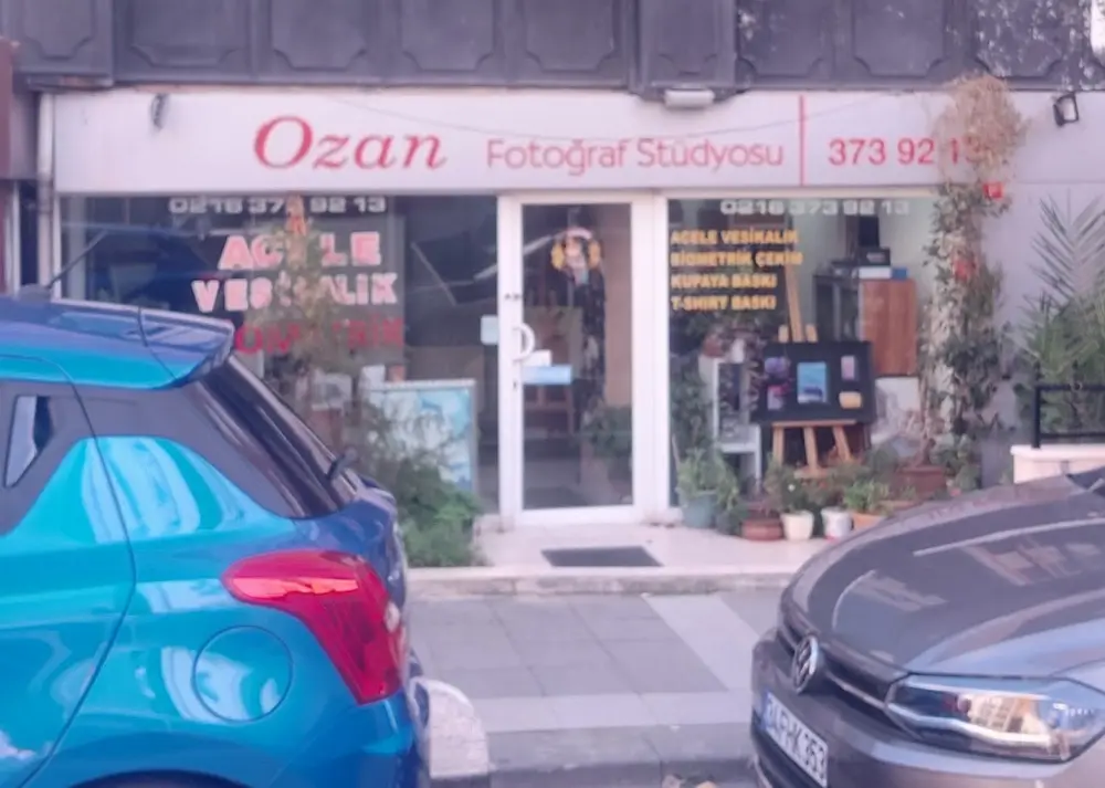 Ozan Fotoğraf Stüdyosu — Fotoğraf Stüdyoları, Kadıköy · fotoğraf 3
