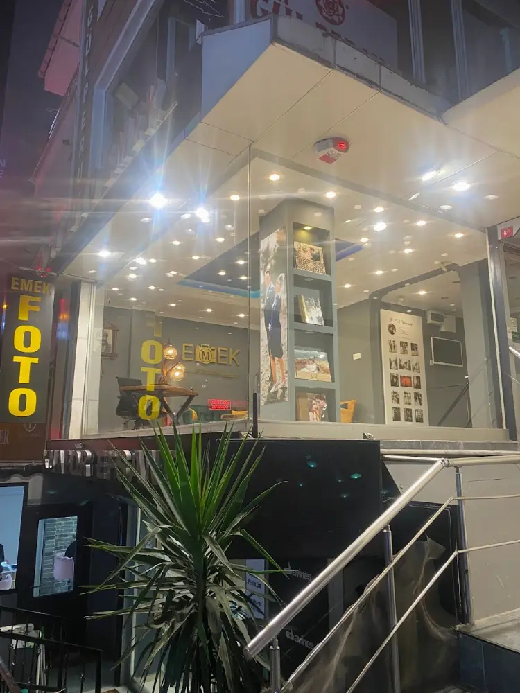 Emek Fotoğraf Stüdyosu — Fotoğraf Stüdyoları, Bahçelievler · fotoğraf 4