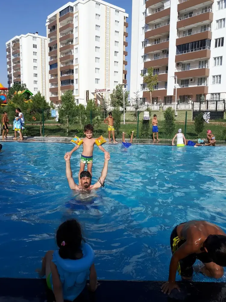 Garden Park — Yüzme Havuzları, Merkez · fotoğraf 5