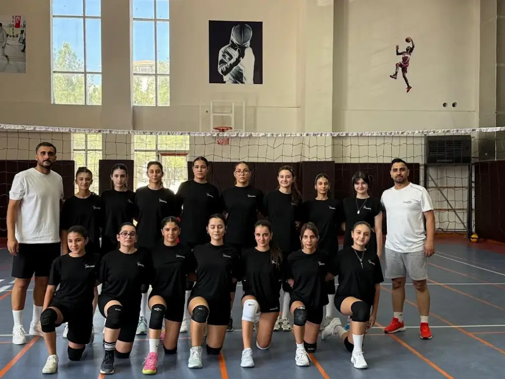 Batman Yıldız Spor Kulübü Voleybol Alt Yapı ve Spor Okulu — Yüzme Havuzları, Merkez · fotoğraf 3