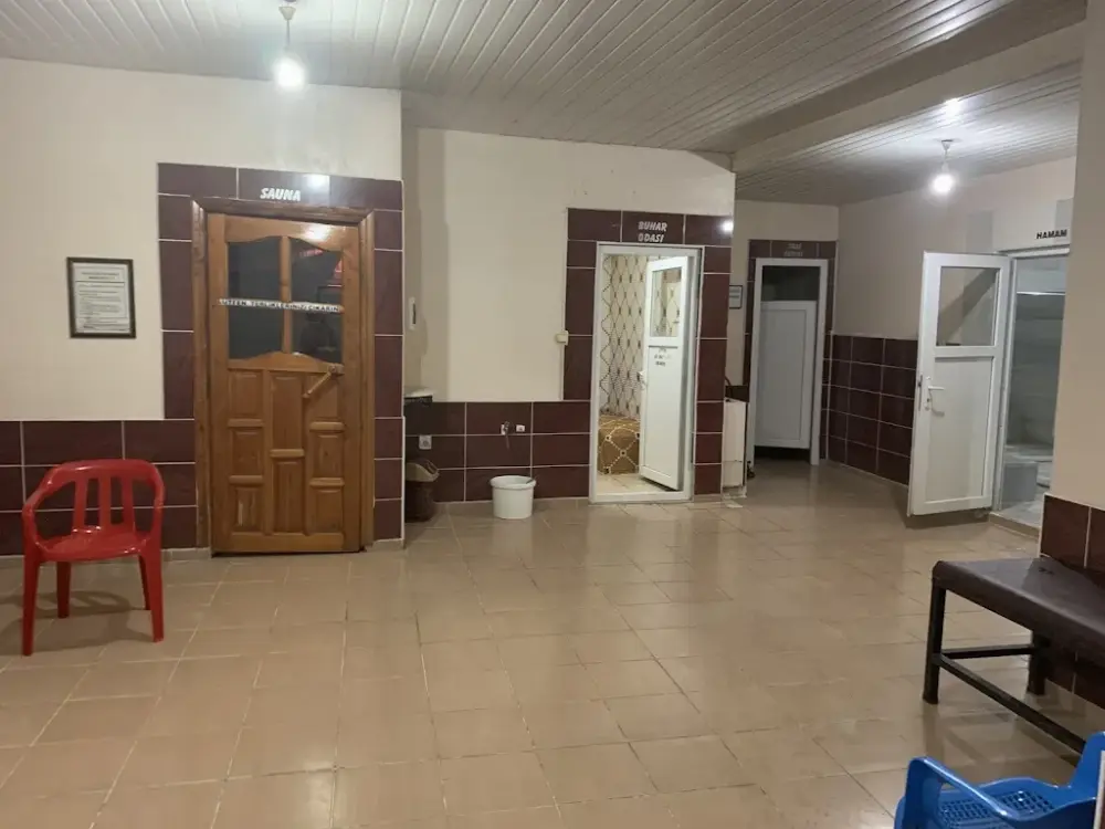 Kervan Hamam Ve Sauna — Yüzme Havuzları, Merkez · fotoğraf 3