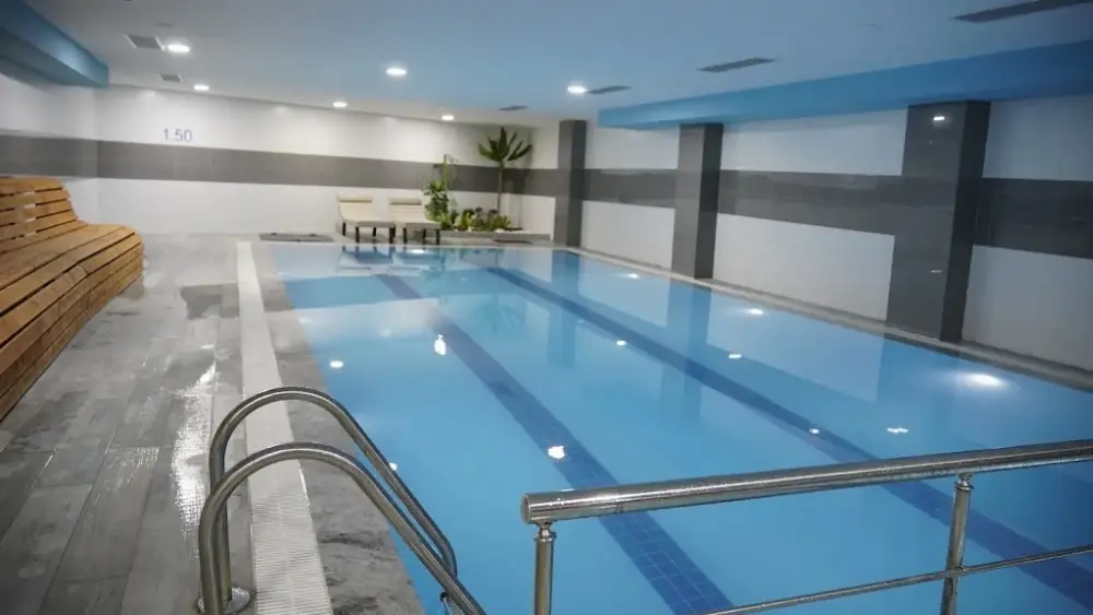 Ramada Batman — Yüzme Havuzları, Merkez · fotoğraf 3