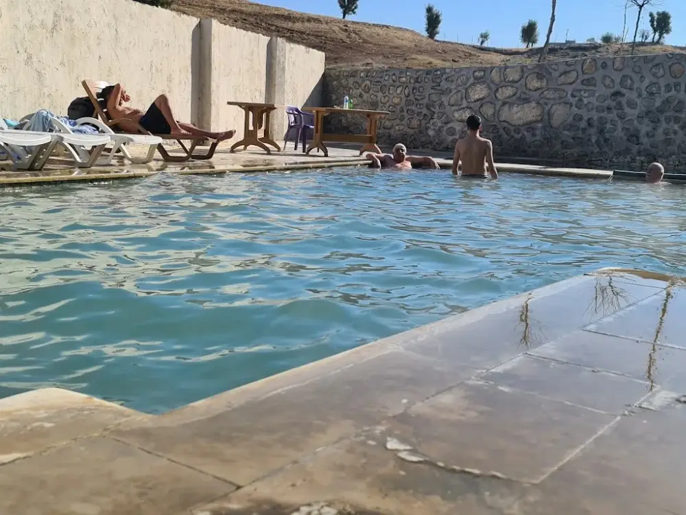 HOLE HOTEL TERMAL HAVUZLARI — Yüzme Havuzları · fotoğraf 3