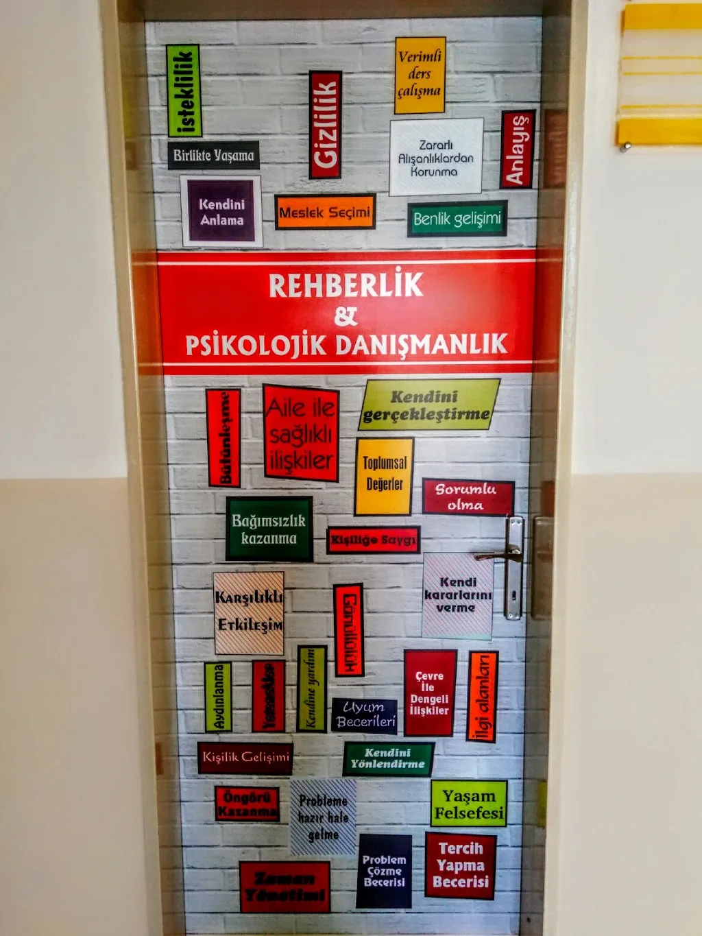 Rehberlik & Psikolojik Danişmanlik — Psikologlar, Sultangazi · fotoğraf 1