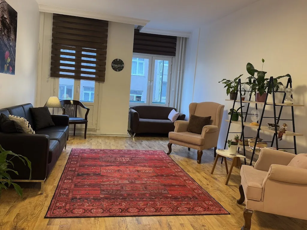 Roots Psikoloji — Psikologlar, Şişli · fotoğraf 1