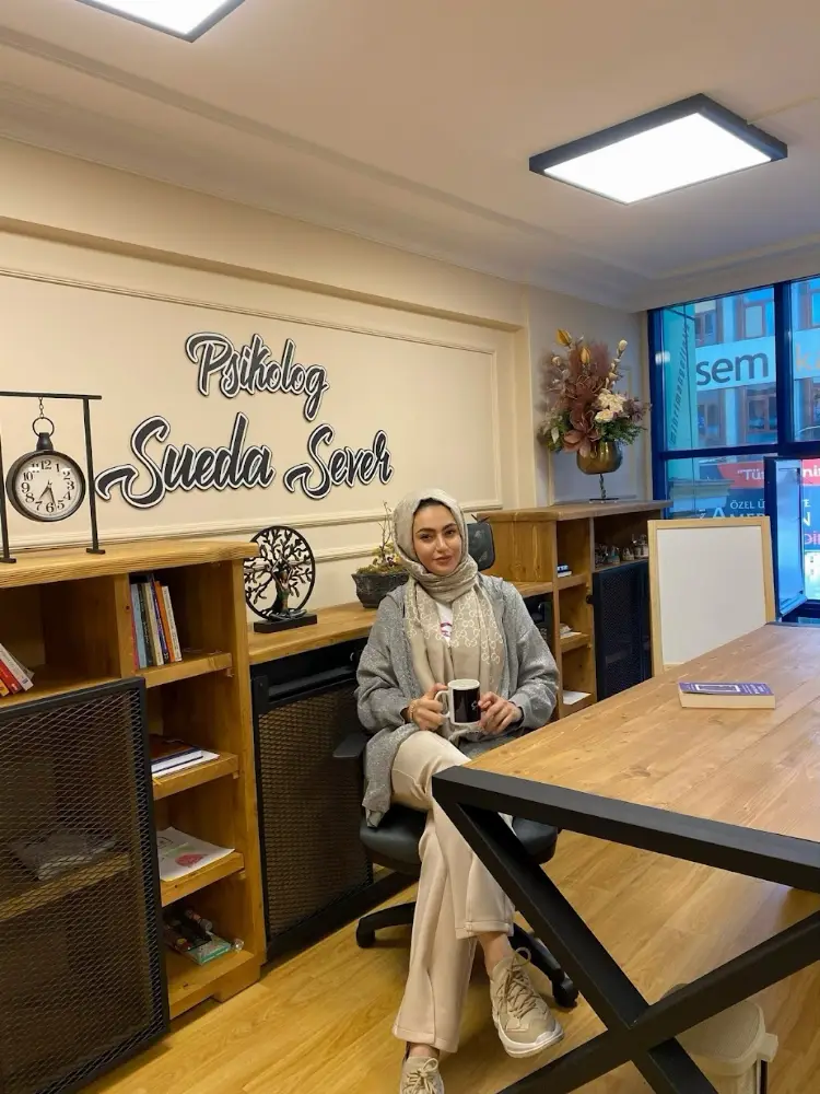 Uzman Psikolog Sueda Sever Psikolojik Danışmanlık Merkezi (Ümraniye Psikolog Yüz Yüze/Online Terapi) — Psikologlar, Ümraniye · fotoğraf 2
