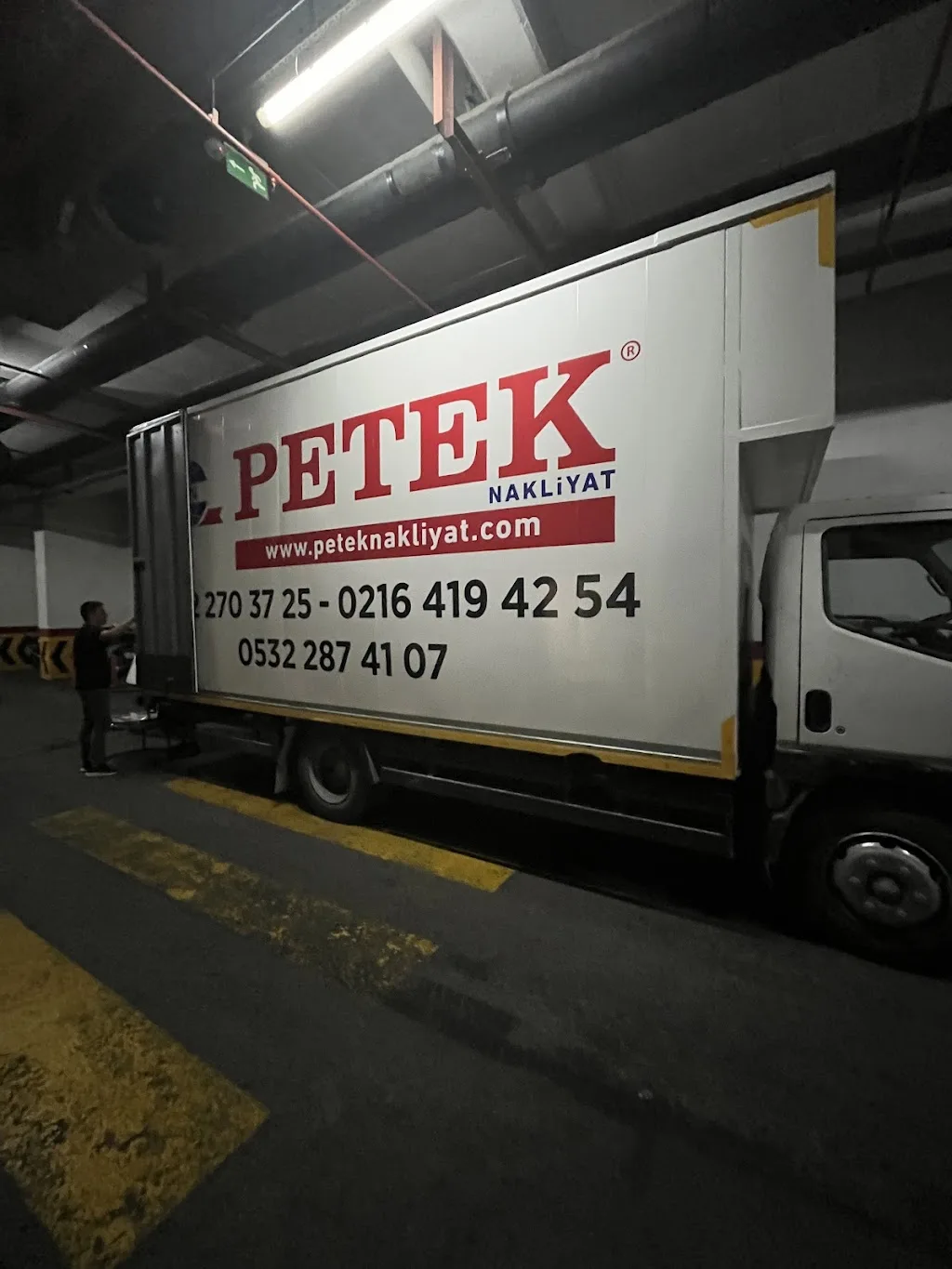 Petek Nakliyat — Taşımacılık Ve Nakliyat, Kağıthane · fotoğraf 1
