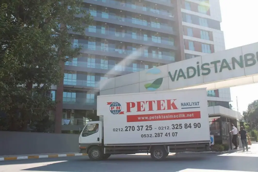 Petek Nakliyat — Taşımacılık Ve Nakliyat, Kağıthane · fotoğraf 3