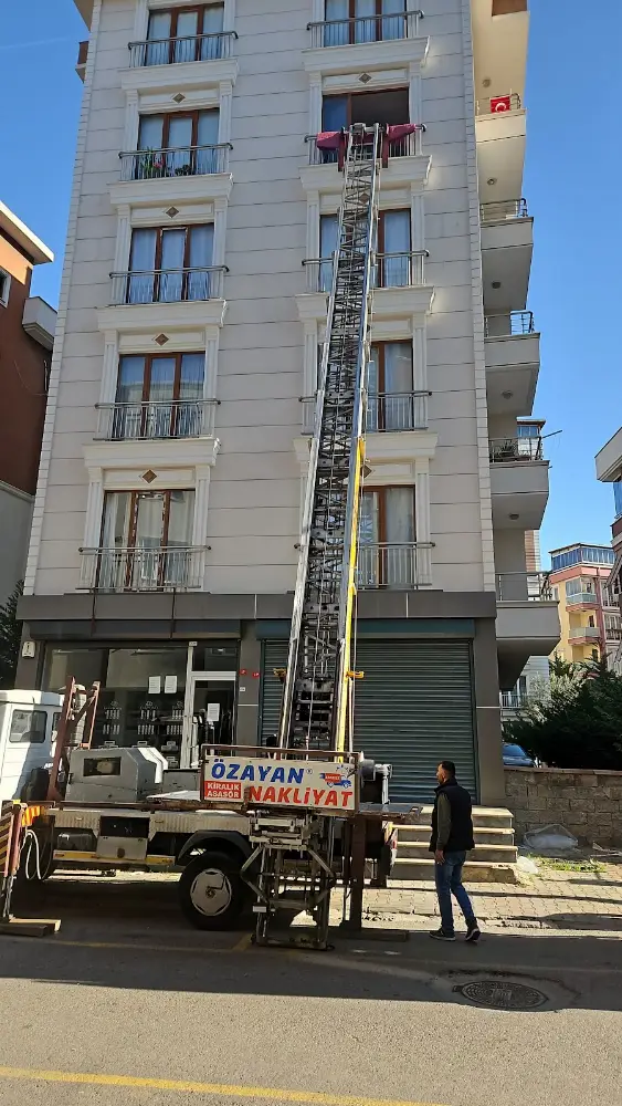 Özayan Nakliyat — Taşımacılık Ve Nakliyat, Beşiktaş · fotoğraf 4
