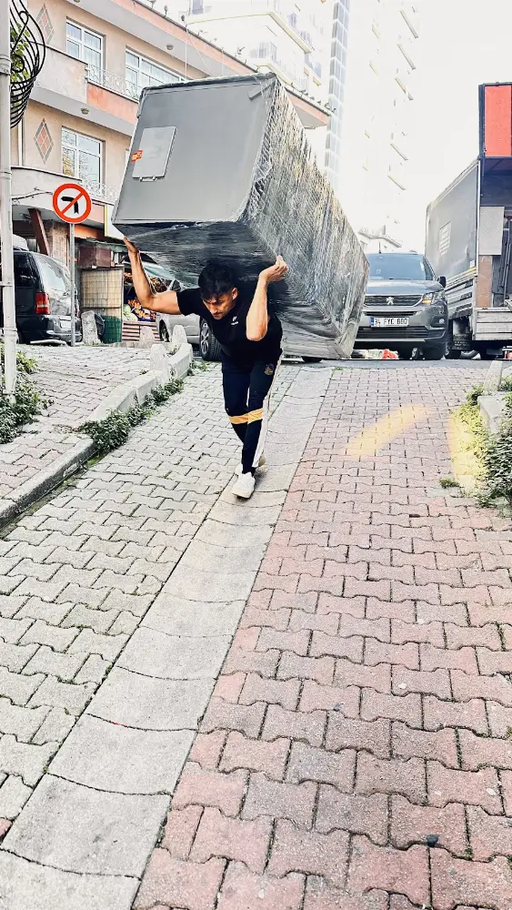 Şişli Evden Eve Asansörlü Nakliyat — Taşımacılık Ve Nakliyat, Şişli · fotoğraf 4