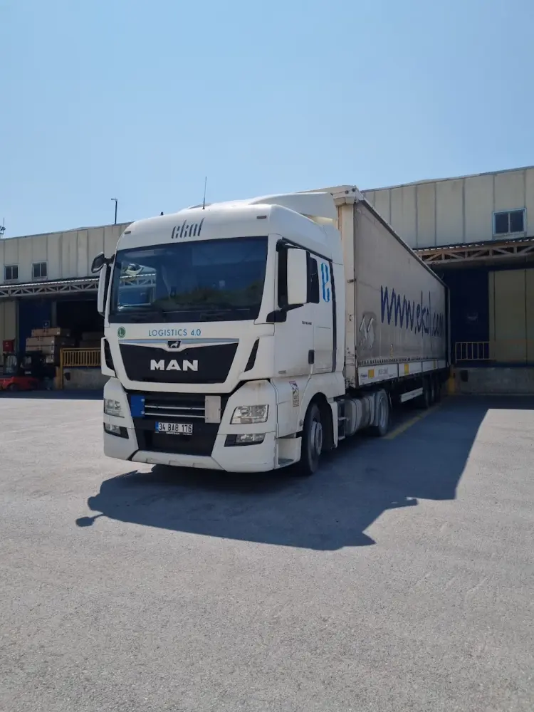 DB Schenker Arkas Nakliyat ve Ticaret A.Ş. - Hadımköy Lojistik Merkezi — Taşımacılık Ve Nakliyat, Arnavutköy · fotoğraf 2