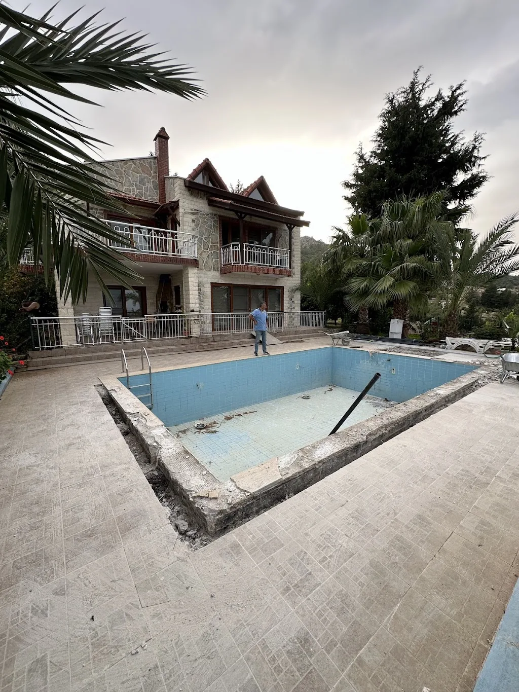 AKSARAY HAVUZ İNŞAAT LTD ŞTİ — Yüzme Havuzları, Merkez · fotoğraf 1