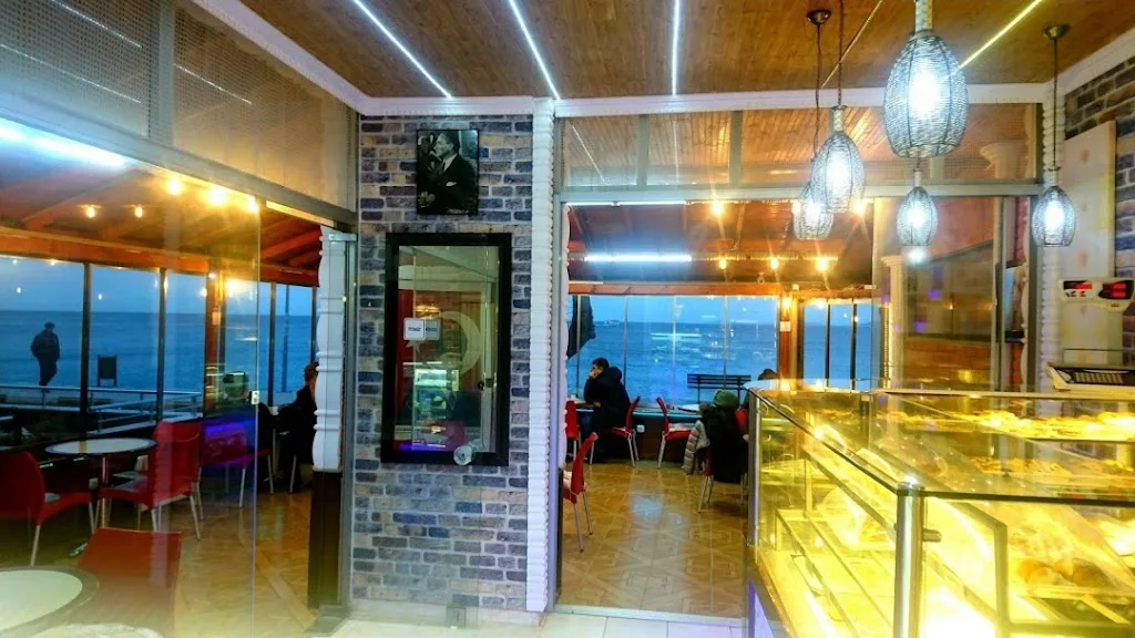İnci Körfez Pastanesi — Pastaneler, Çınarcık · fotoğraf 1