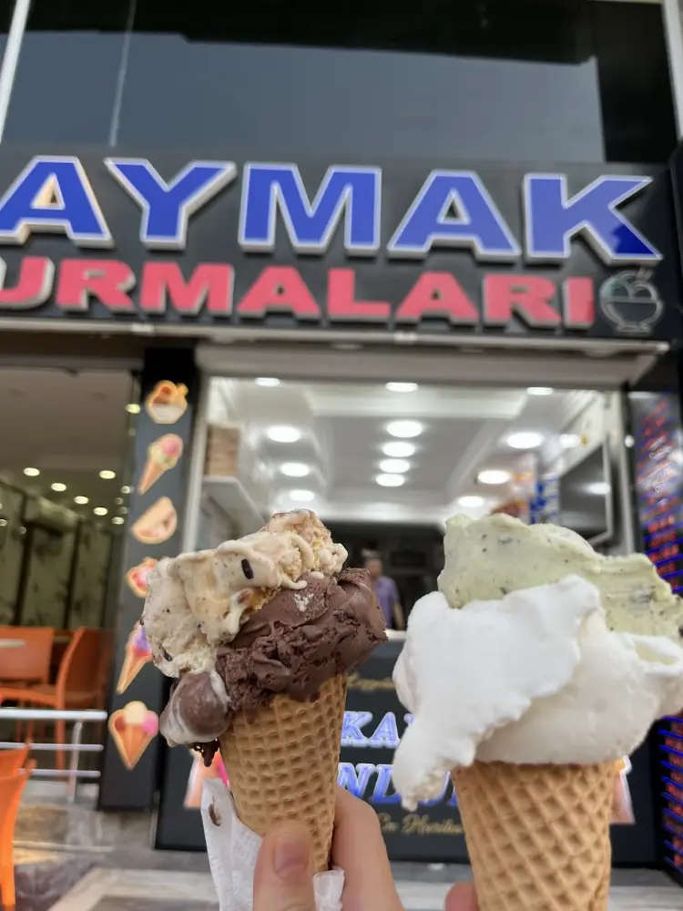 Özkaymak Dondurma — Pastaneler, Çınarcık · fotoğraf 3