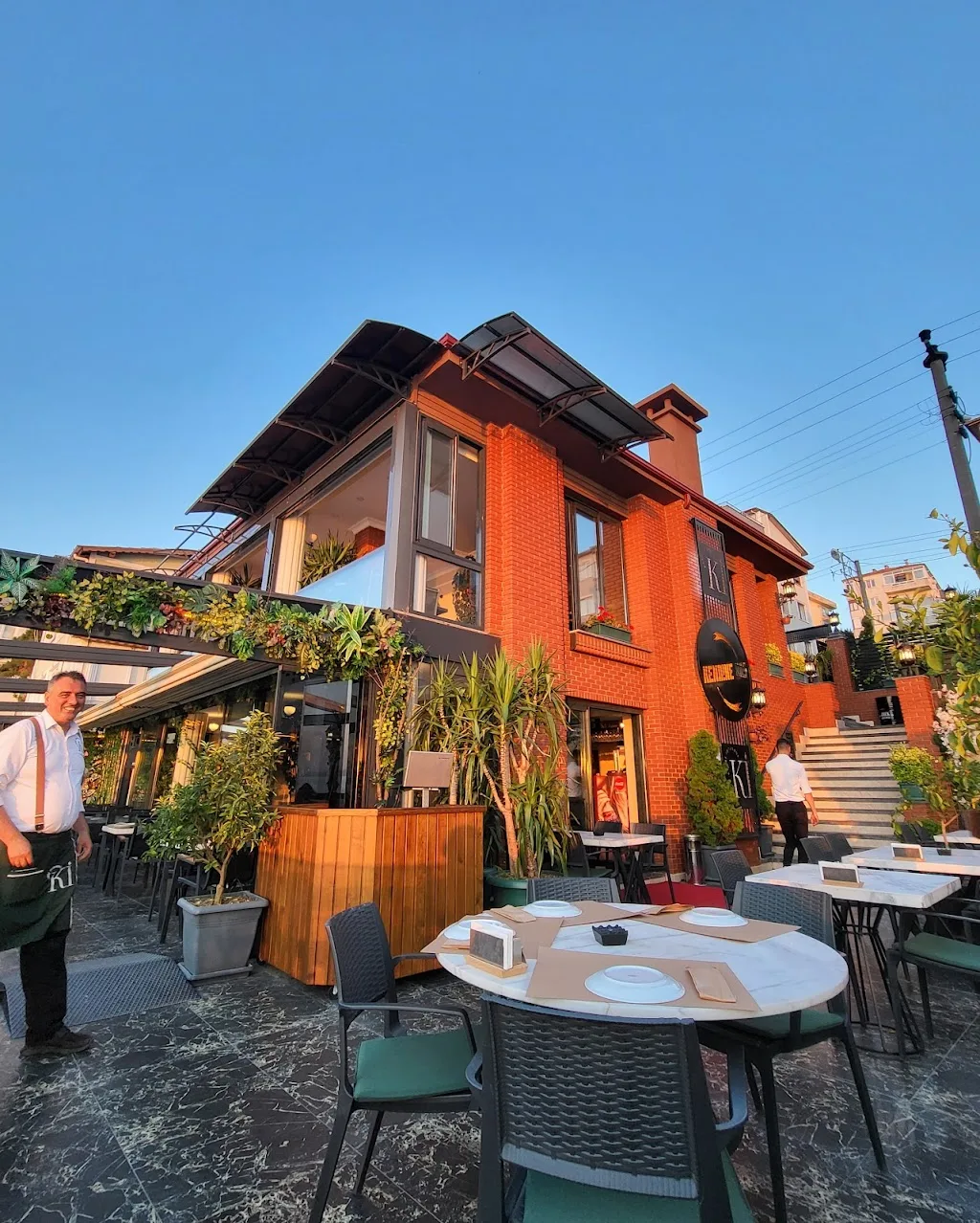 Karşı İstanbul — Pastaneler, Çınarcık · fotoğraf 1