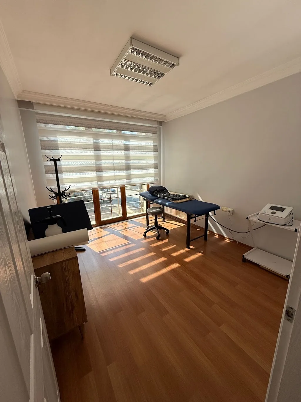 Erhan Akça Fizyoterapi Merkezi — Fizyoterapistler, Merkez · fotoğraf 1