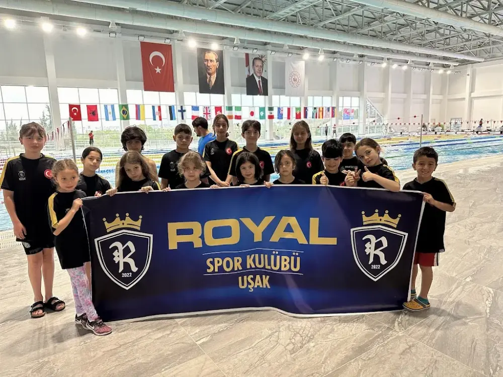 Uşak Yüzme Kursu — Yüzme Havuzları, Merkez · fotoğraf 5