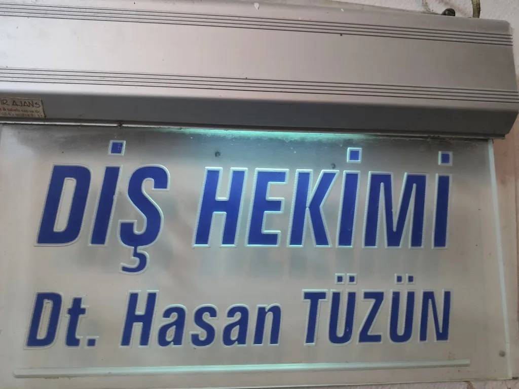Tüzün Diş Polikliniği — Diş Hekimleri, Çınarcık · fotoğraf 1