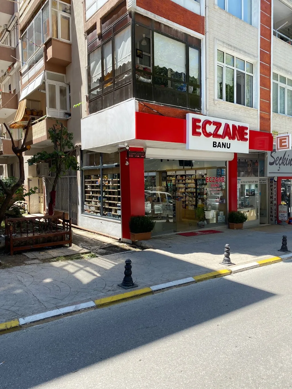 Banu eczanesi — Eczaneler, Çınarcık · fotoğraf 1