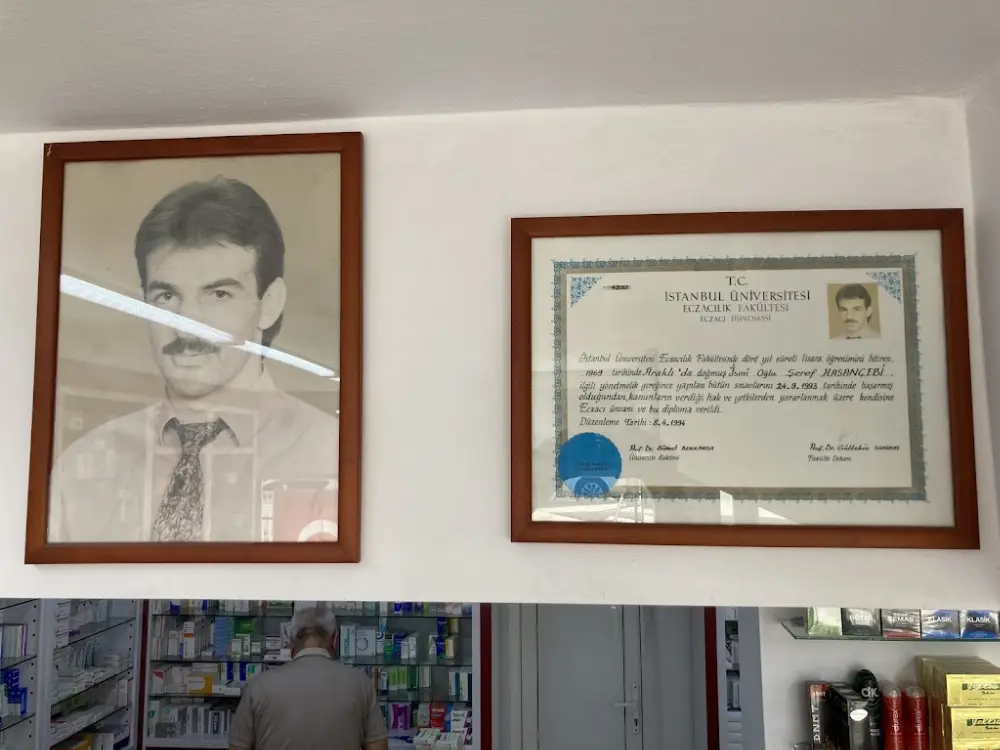 Eylül Eczanesi — Eczaneler, Çınarcık · fotoğraf 3