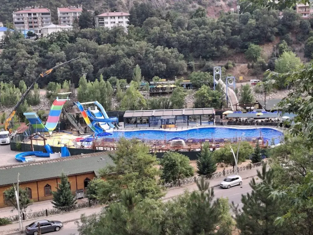 Flamingo Havuz Cafe & Restaurant — Yüzme Havuzları, Merkez · fotoğraf 4