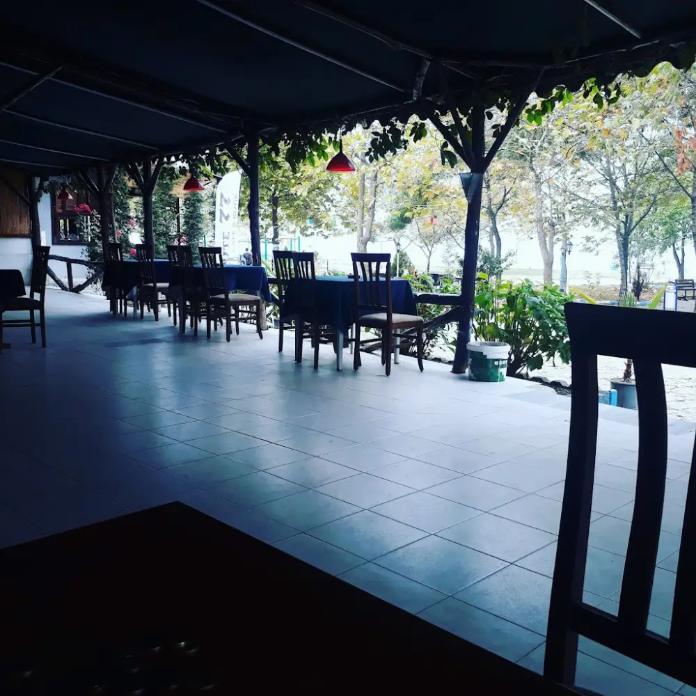 Cafe Nova Aile Çay Bahçesi — Bilardo Salonları, Çınarcık · fotoğraf 2
