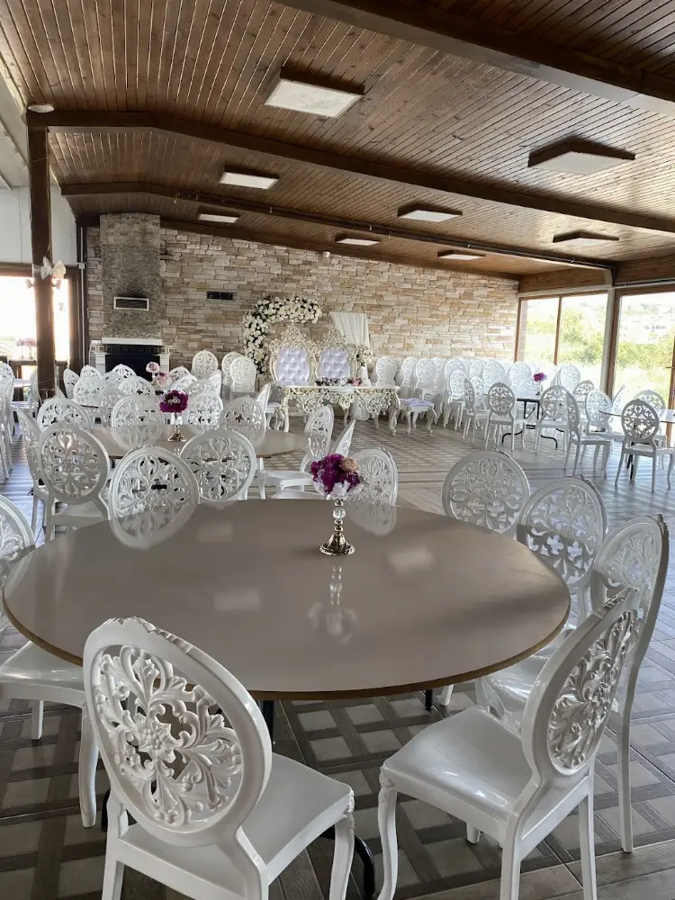 Familya Beach & Event Garden — Bilardo Salonları, Çınarcık · fotoğraf 3