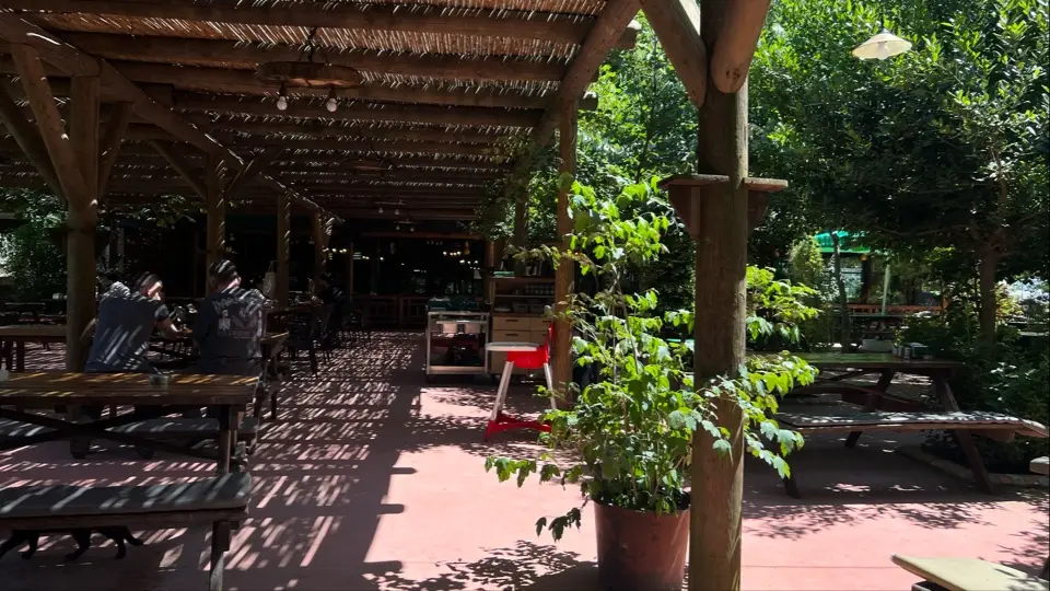 Elif Pide — Bilardo Salonları, Çınarcık · fotoğraf 4