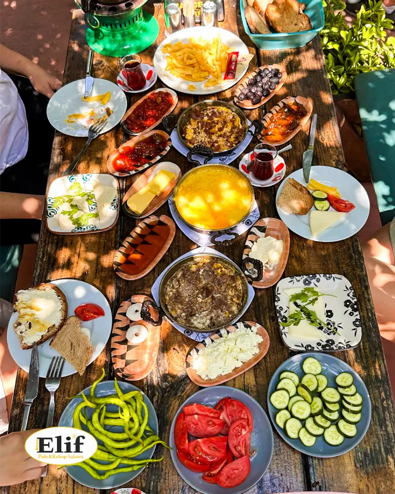 Elif Pide — Bilardo Salonları, Çınarcık · fotoğraf 2