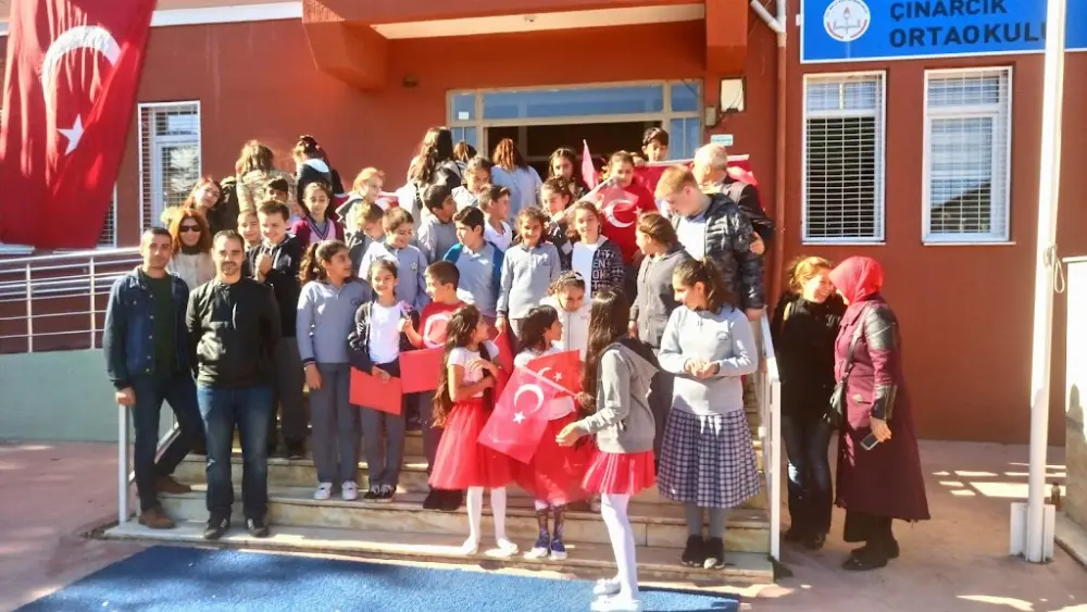 Çınarcık İlkokulu — İlköğretim, Orta öğretim ve Liseler, Çınarcık · fotoğraf 2