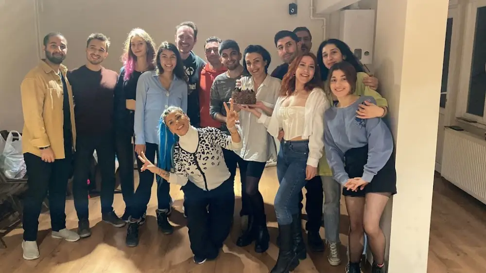 Yalova Dans Bale Kursu Okulu Düğün Dansı, Salsa, Bachata, Tango, Hip Hop, Oryantal, K Pop, Modern Dance, Çocuk Dansı, Zumba — Dans Okulları, Merkez · fotoğraf 3