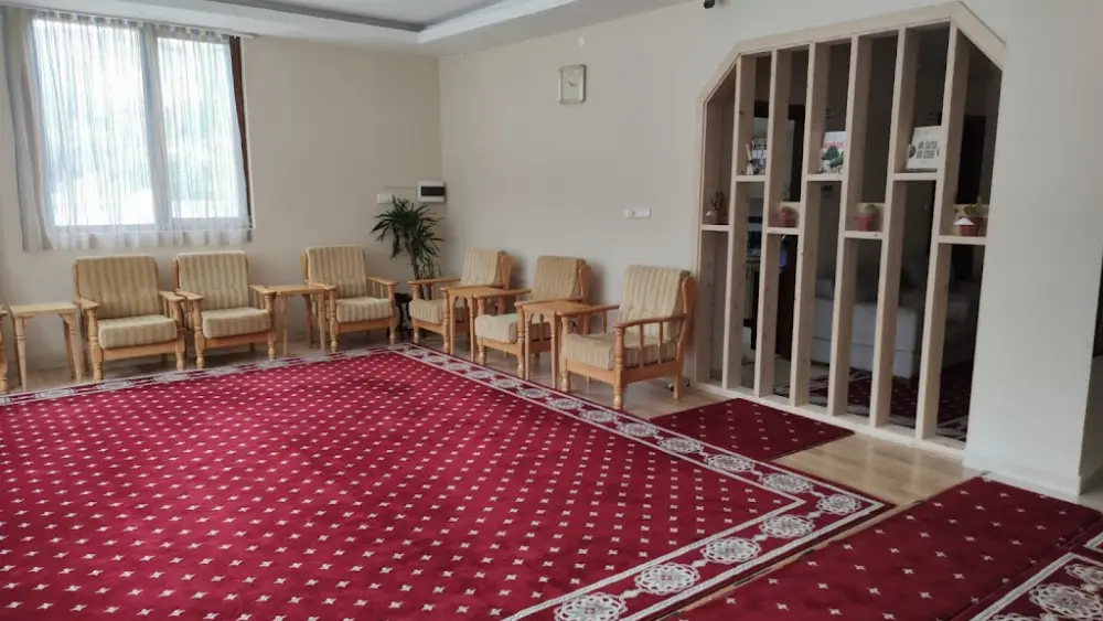Çınarcık Erkek Öğrenci Yurdu — Öğrenci Yurtları, Çınarcık · fotoğraf 4