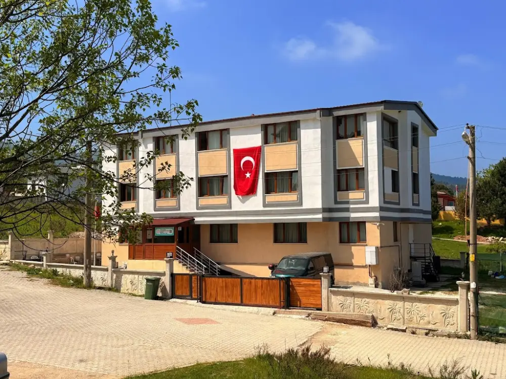 Çınarcık Mehmet Salih Duman Orta Okul Öğrenci Yurdu — Öğrenci Yurtları, Çınarcık · fotoğraf 4