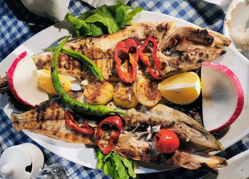 Ünsal Balık — Balık Lokantaları, Merkez · fotoğraf 3